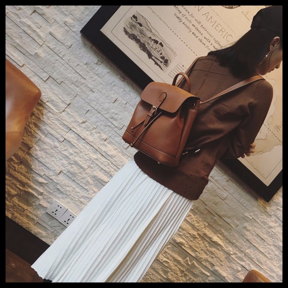 NEW NORA Bucket Backpack - Picture 6 of 8